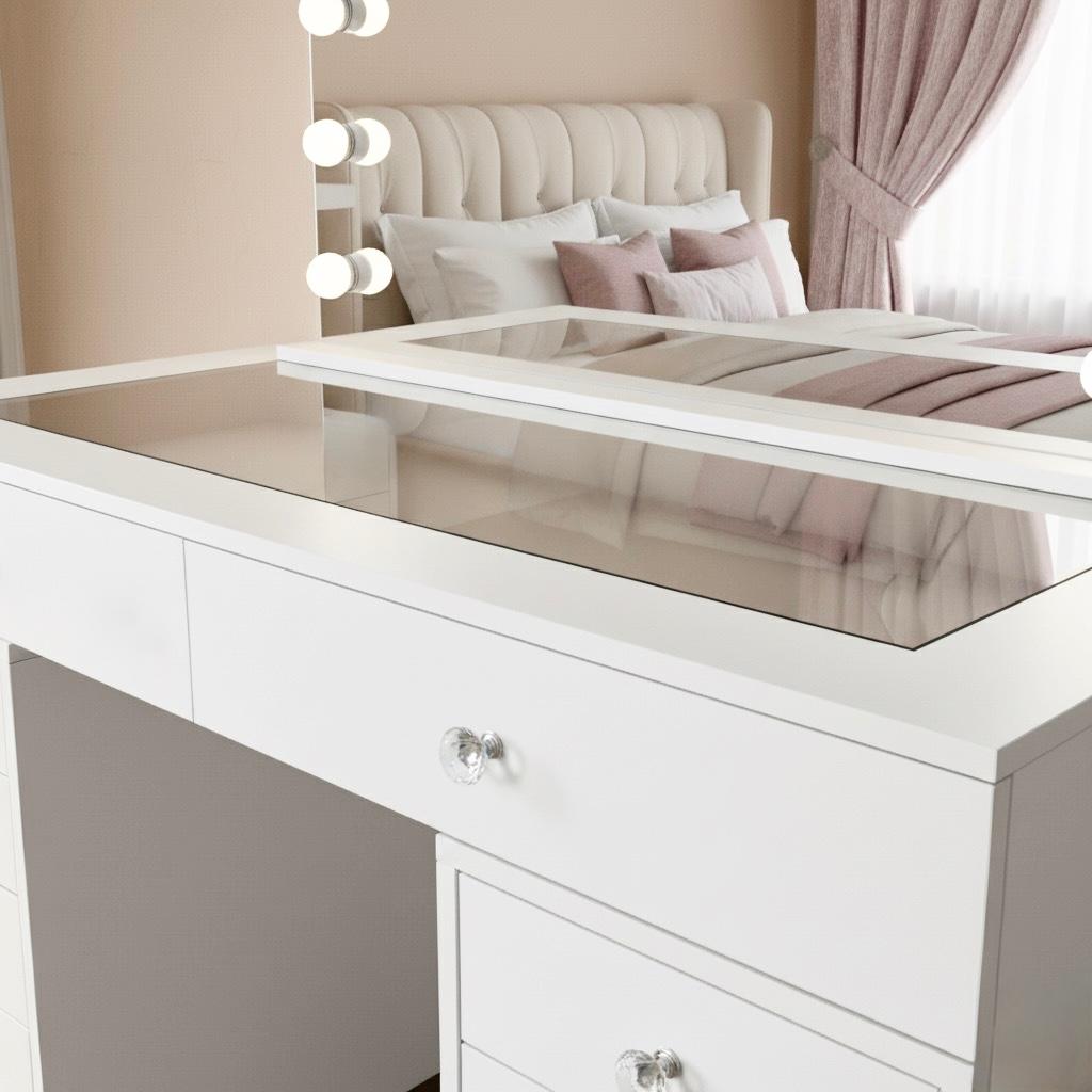 Schminktisch mit Schminkspiegel - Diamond Hollywood Station