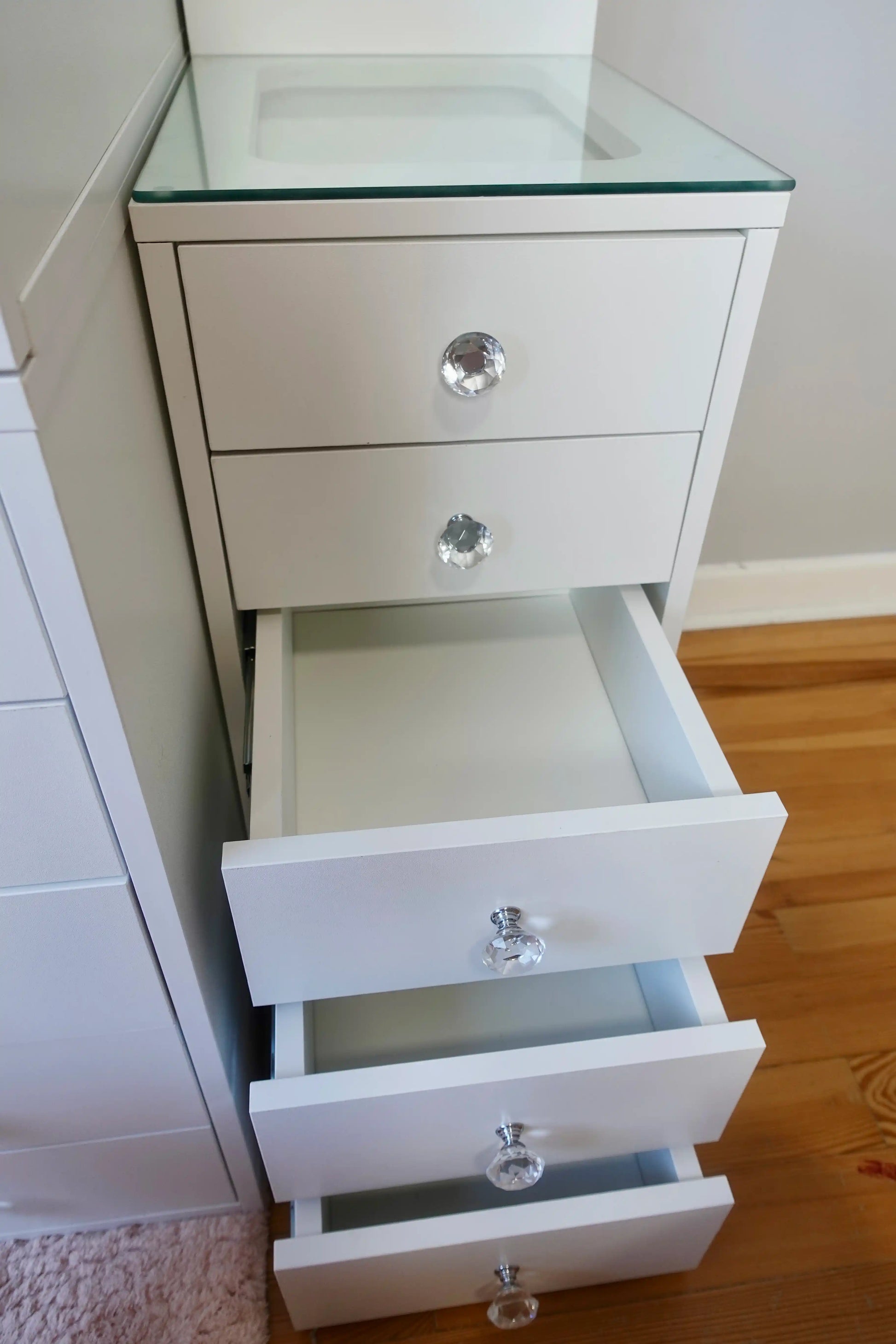 2-er Set 3-Stufiges Regal mit Kommode und Glasplatte